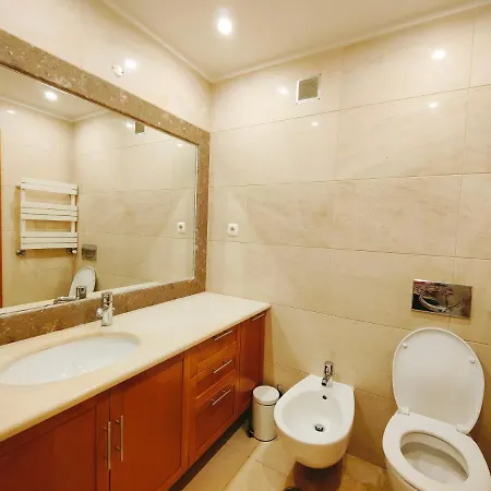 Sunny Expo, Free Parking